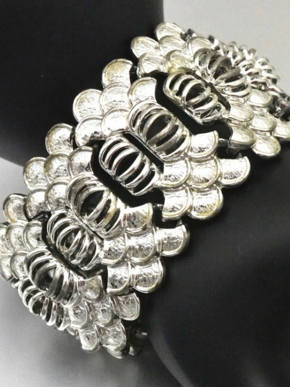 1950’s Beautiful  Silver Tone Coro Thick Link Elegant Bracelet
